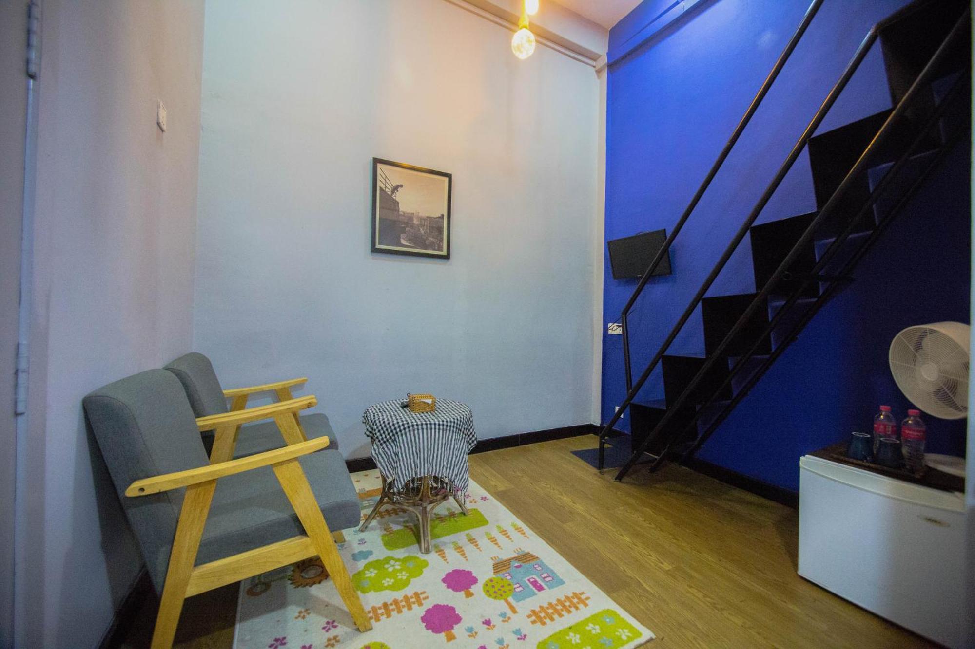 The Artist Residence Phnom Penh Exterior photo