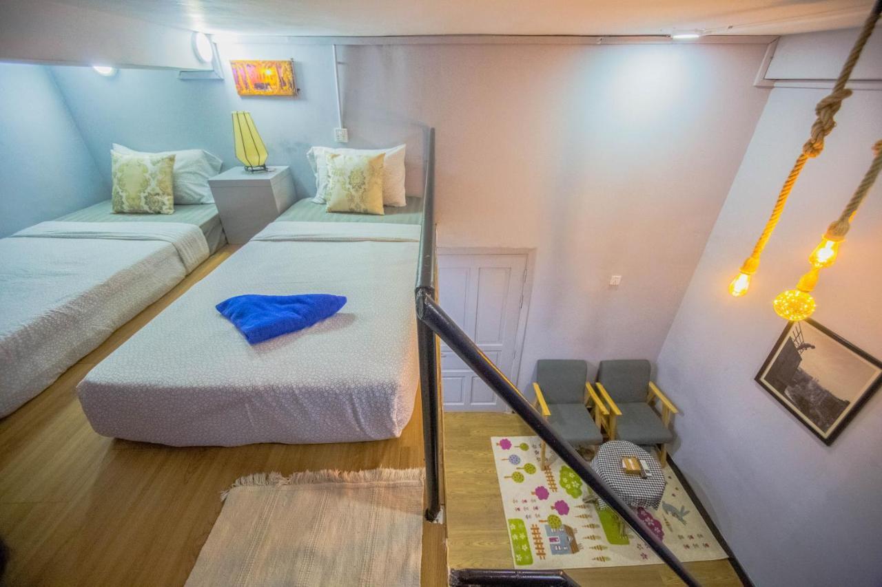 The Artist Residence Phnom Penh Exterior photo