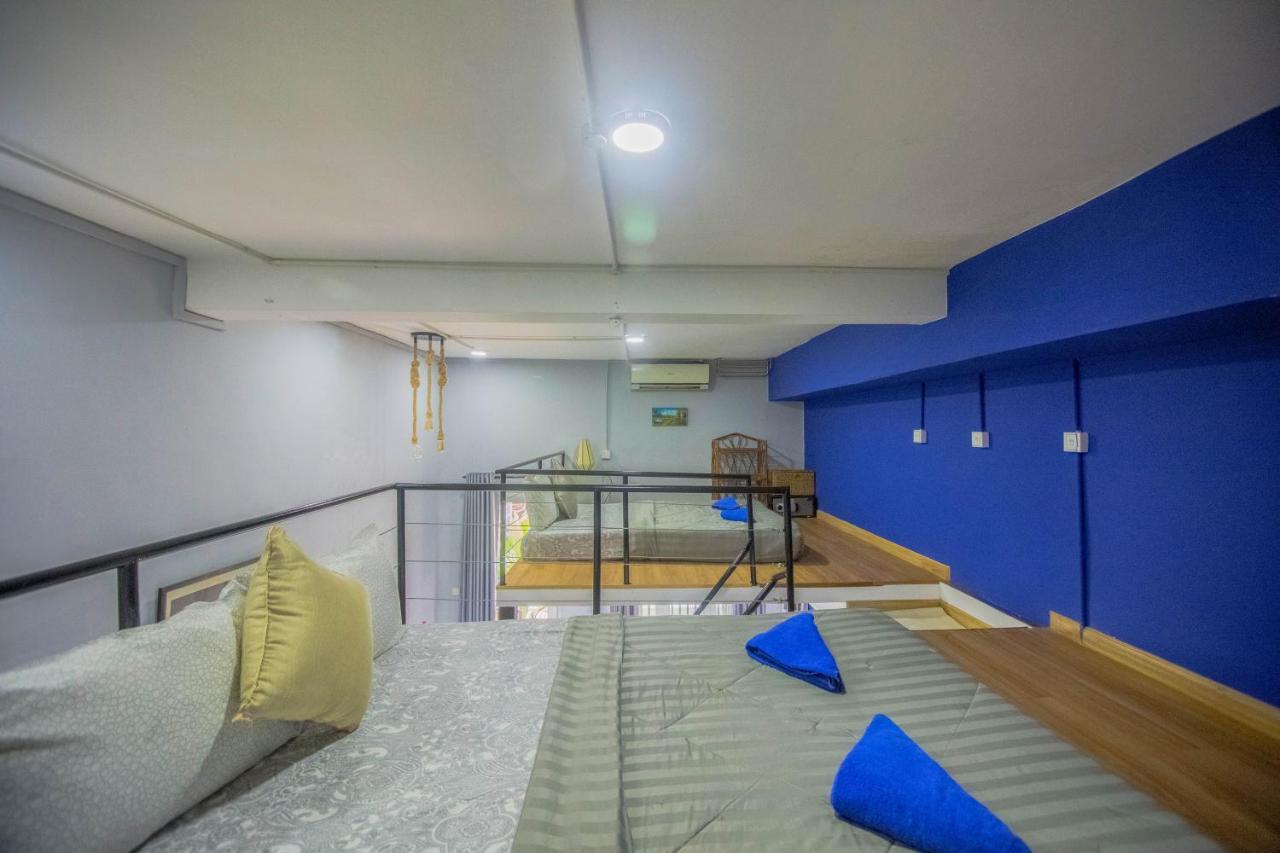 The Artist Residence Phnom Penh Exterior photo