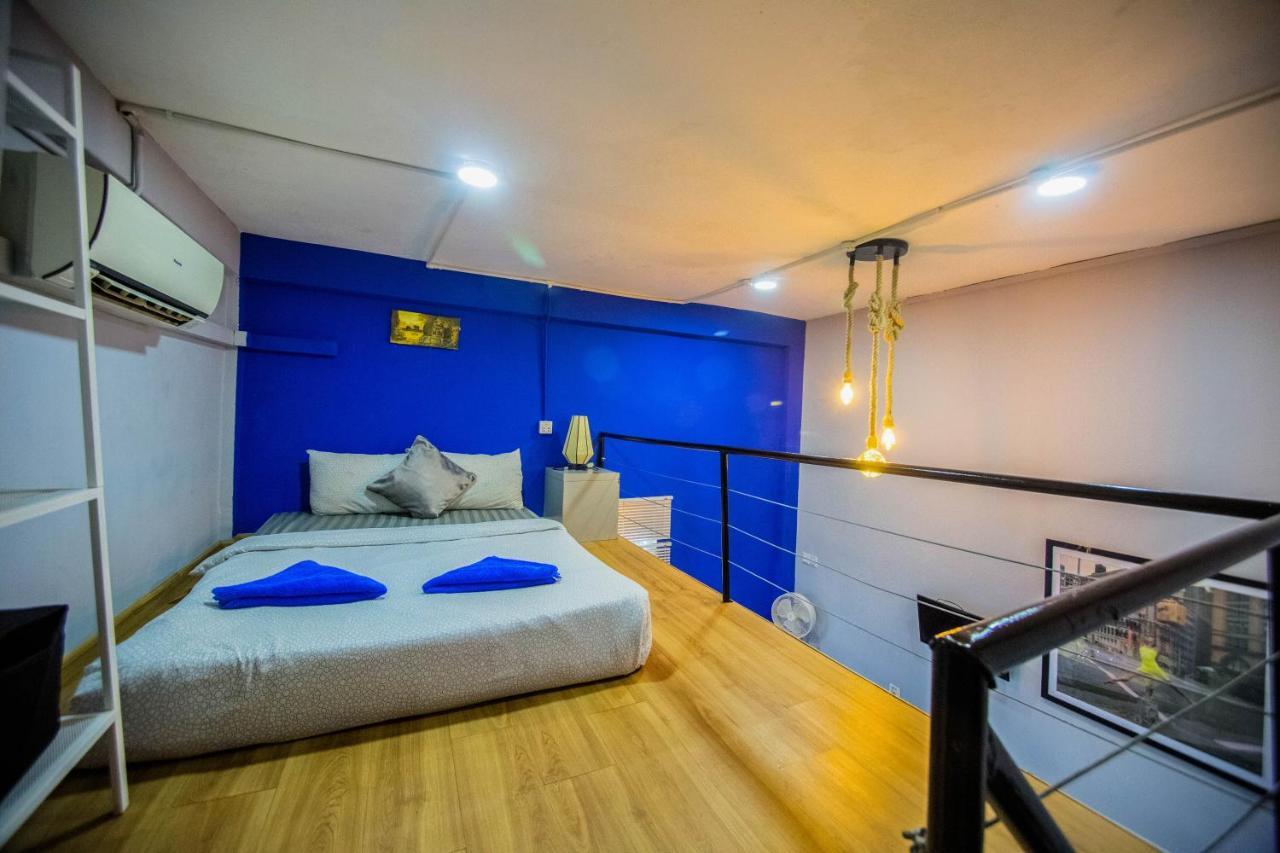 The Artist Residence Phnom Penh Exterior photo