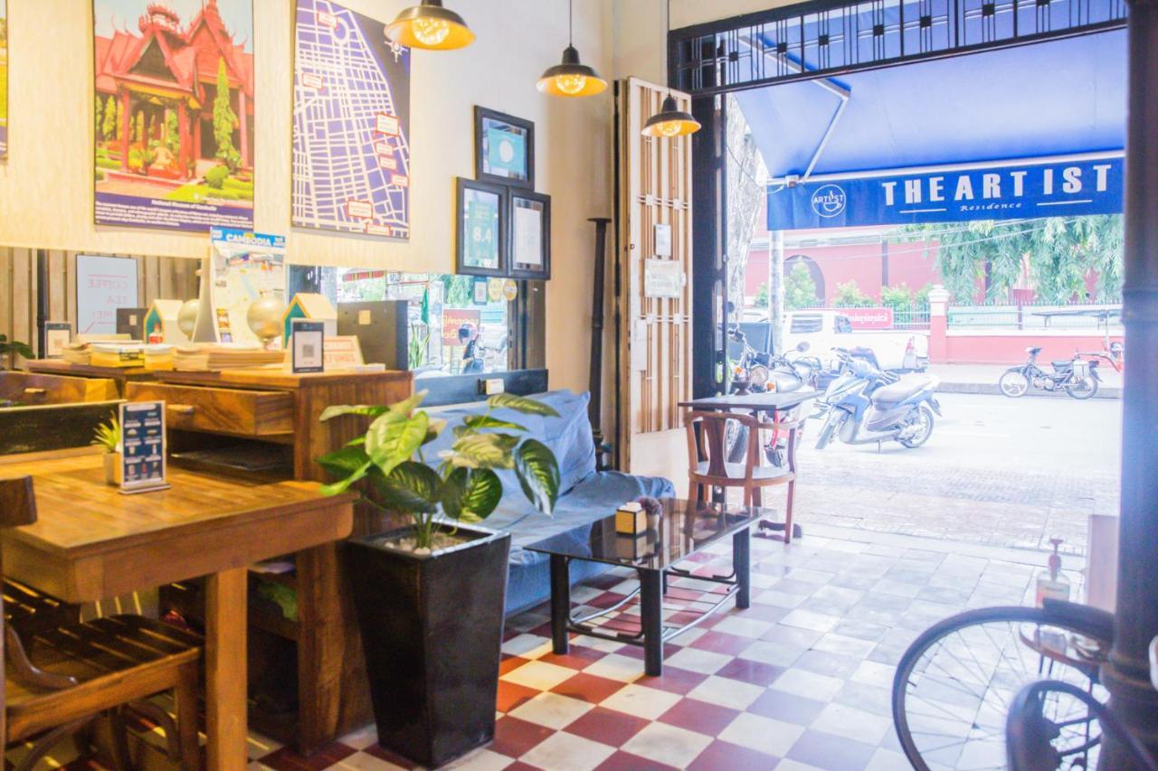The Artist Residence Phnom Penh Exterior photo