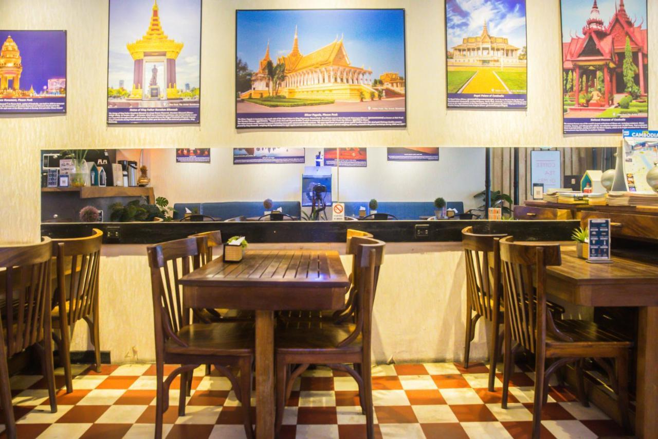 The Artist Residence Phnom Penh Exterior photo